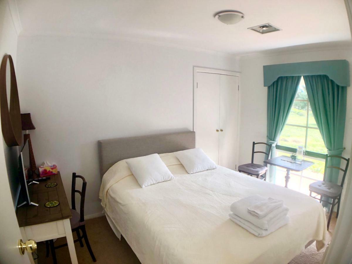 Melbourne Garden Bed&Breakfast Melton Exterior foto