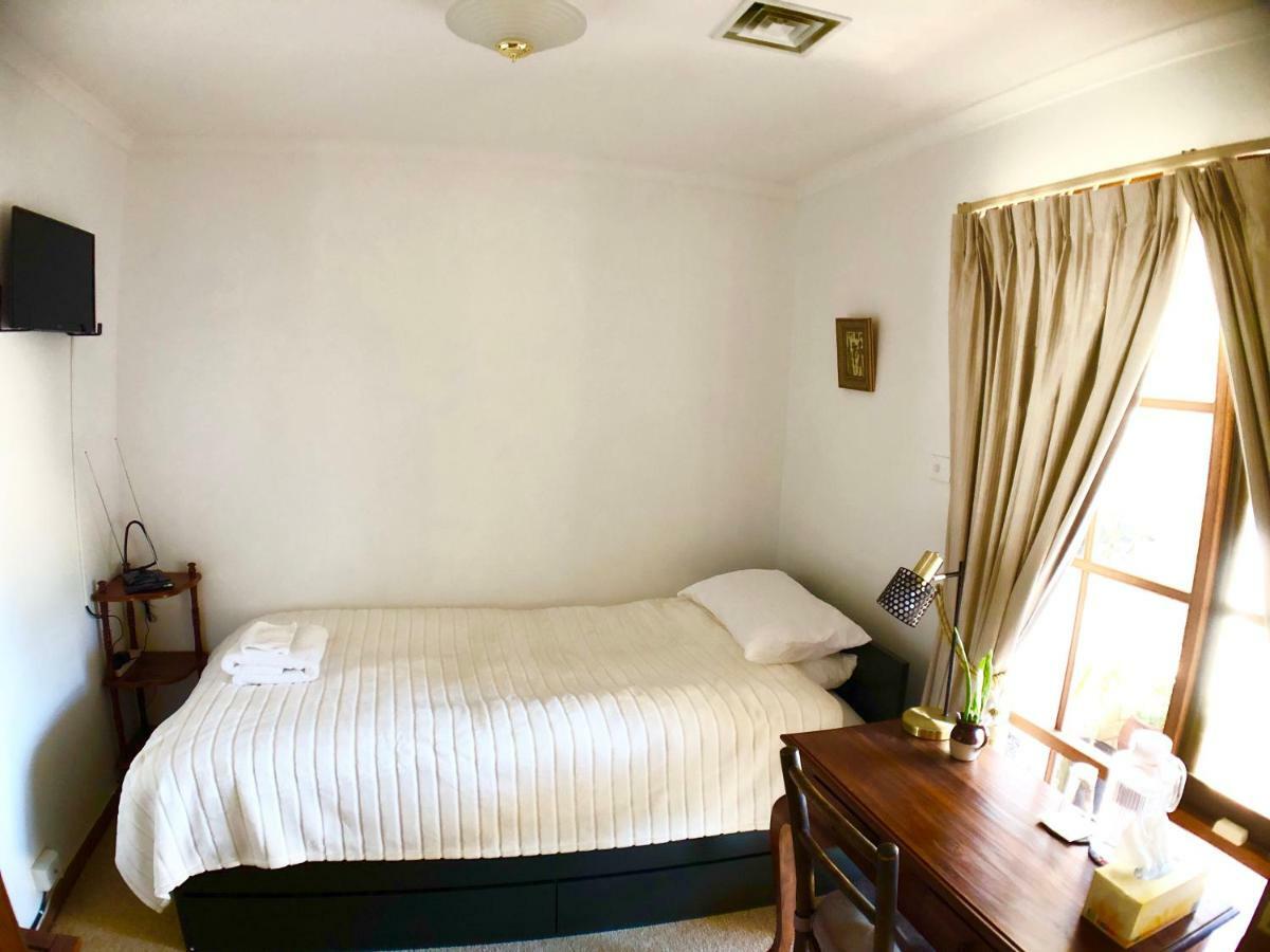 Melbourne Garden Bed&Breakfast Melton Exterior foto